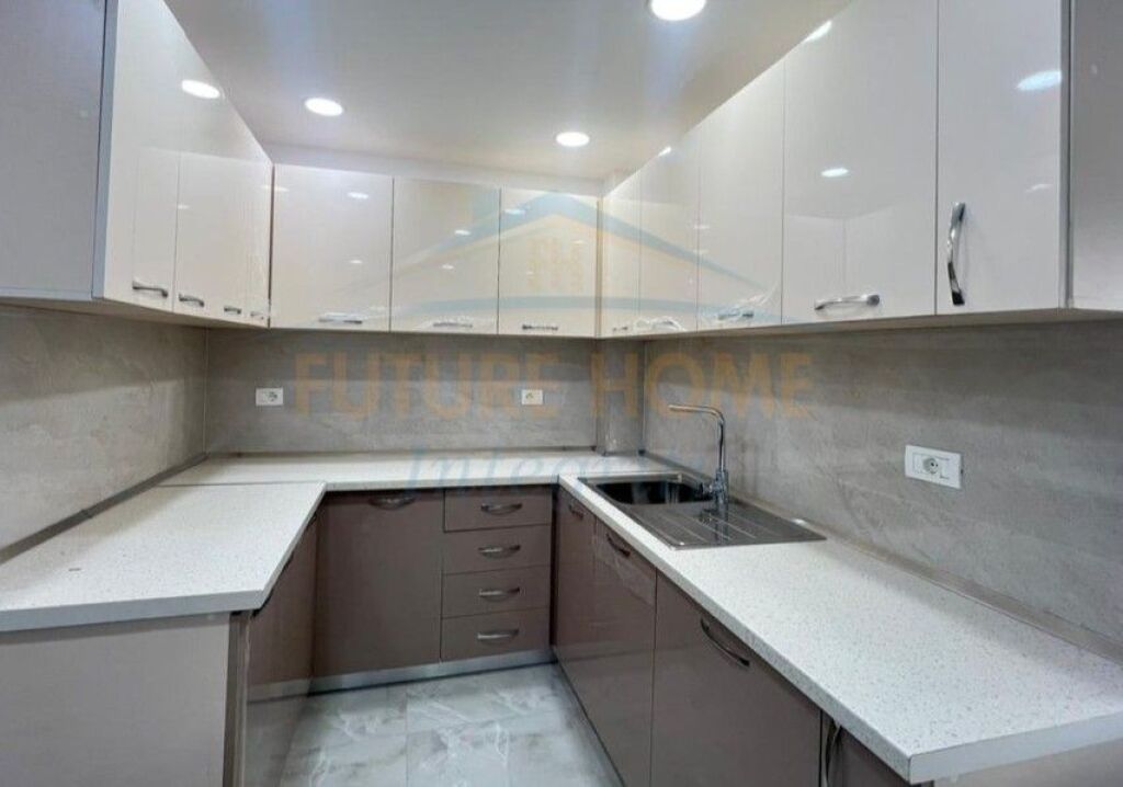 Qera, Apartament 2+1, Oxhaku, Tiranë.