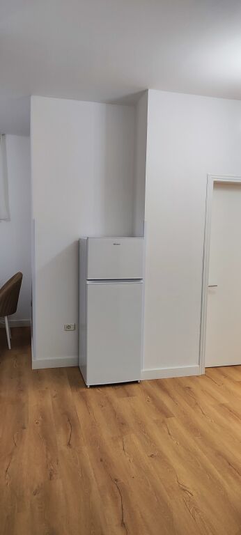 Apartament me qera 1+1 te c islam Alla Myslym