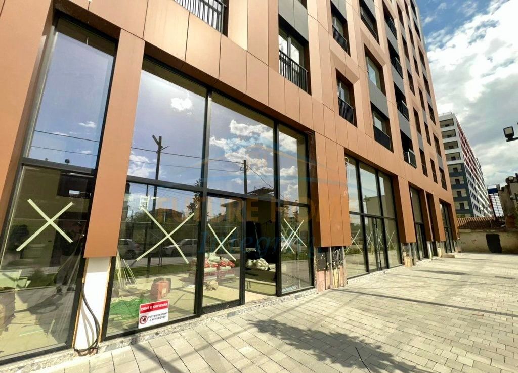 🏢 Ambient Biznesi 183.3 m^2 te "Glob 3X" – Rruga Jordan Misja! 🌟