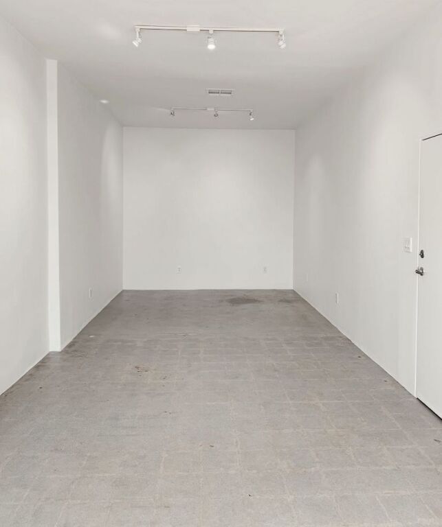 UFFICIO IN AFFITTO 31 M2 MYSLYM SHYRI 43.000 LEKE FH-69964