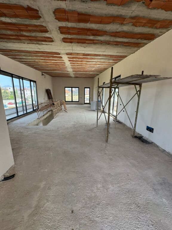 BUSINESS PREMISES FOR RENT 250M2 TEG