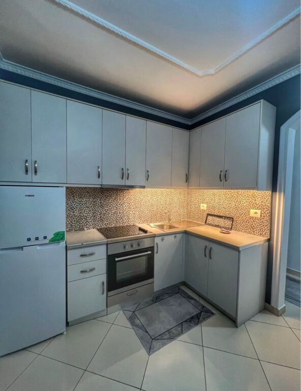 Apartament 2+1 me qera Komuna e Parisit