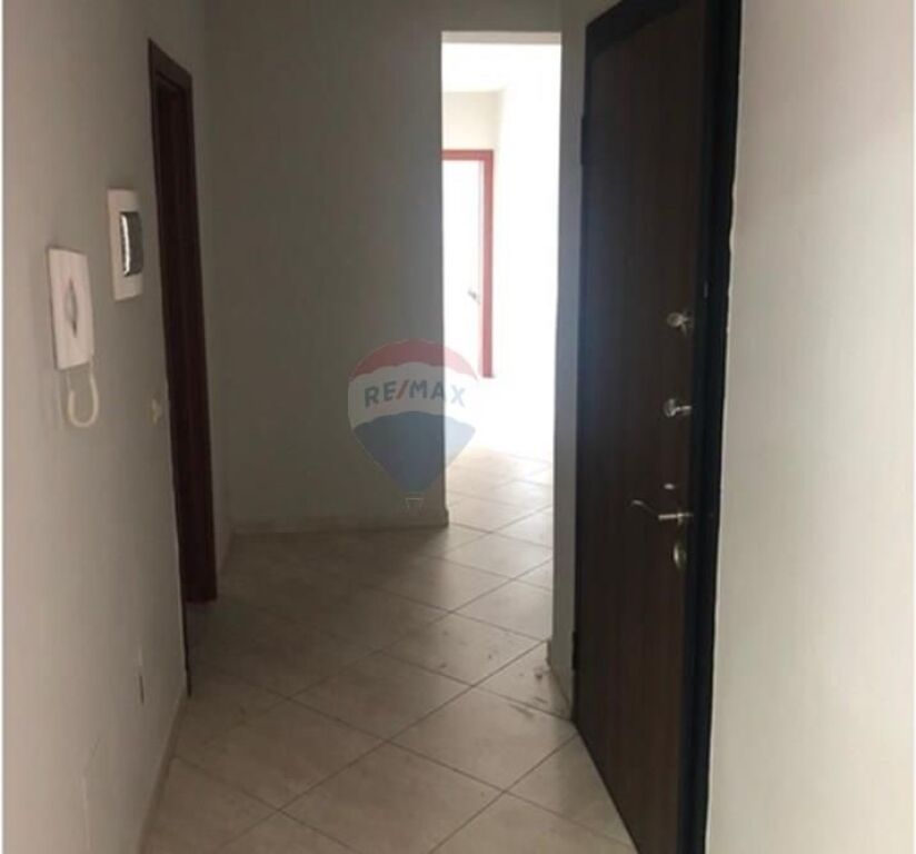 Appartamento - In Affitto - Via Jordan Misja, Tirana