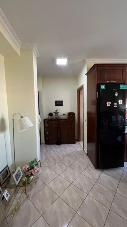 Shitet, Apartament 2+1,Ish Rajoni Durres, Durres!