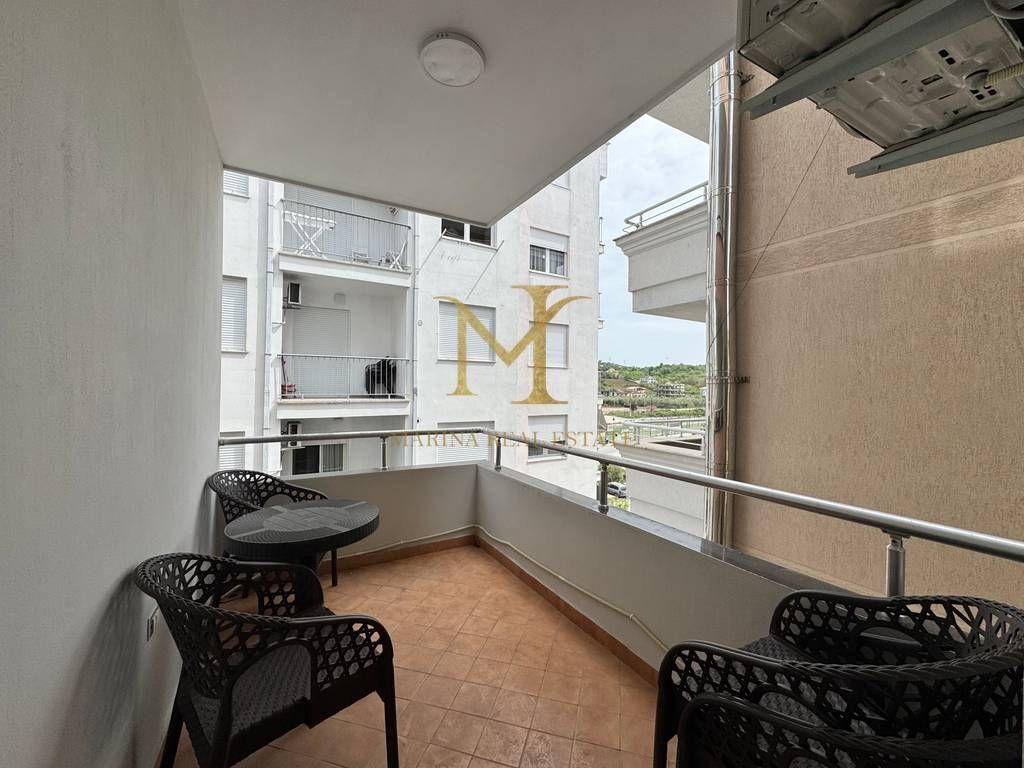 Appartamento 1+1 in vendita a Shkembi Kavajes, 4° piano senza ascensore