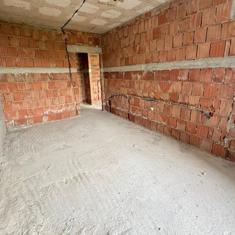 🏡 Apartament 1+1 në Shitje – Ali Demi (pranë ish-Burgut të Grave) ✨