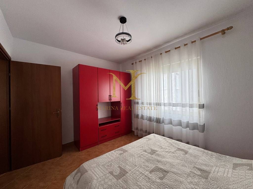 Appartamento 1+1 in vendita a Shkembi Kavajes, 4° piano senza ascensore