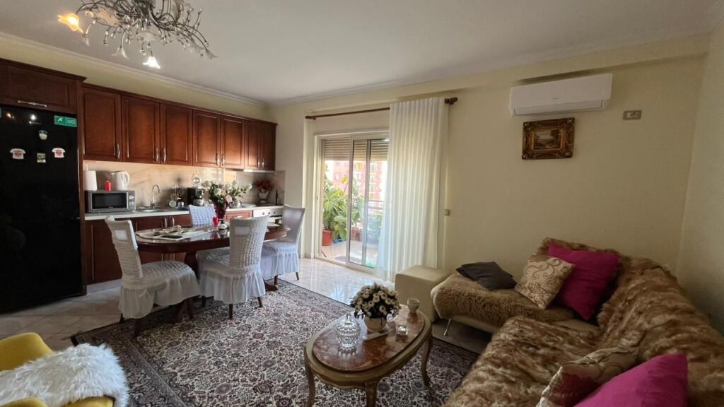 Shitet, Apartament 2+1,Ish Rajoni Durres, Durres!