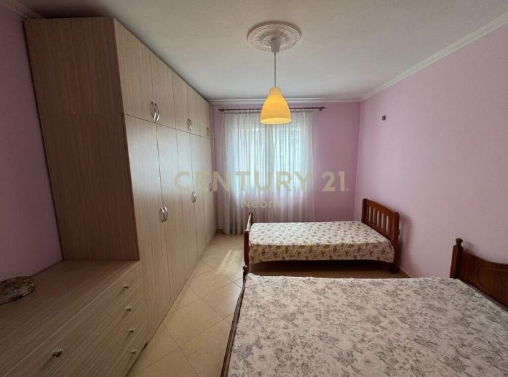 JEPET ME QERA APARTAMENT 1+1