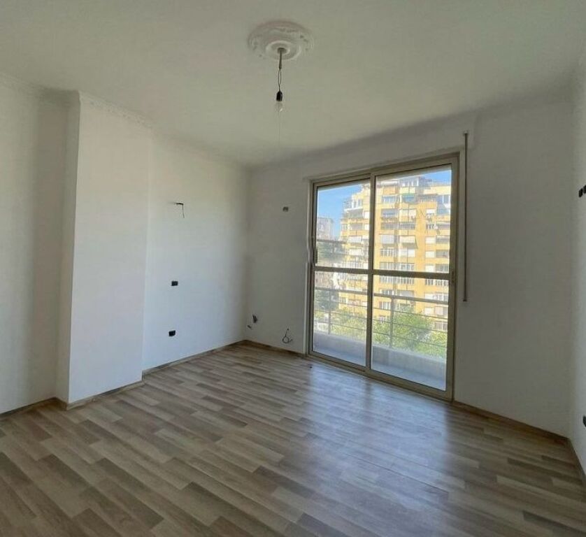 Appartamento 3+1+2 in vendita, Comune di Parigi!!!