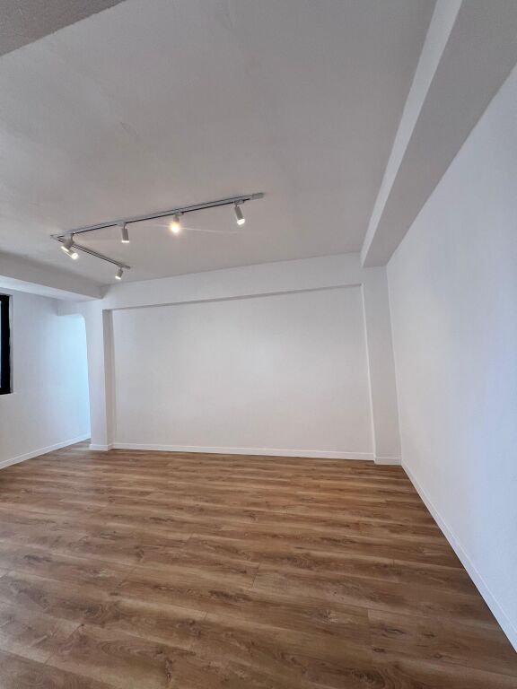 SHITET APARTAMENT 2+1 ,Qender ,  ish Rajoni Policise , DURRËS