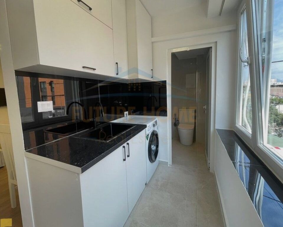 Shitet, Garsoniere, Medreseja, Tiranë. 92,400 €