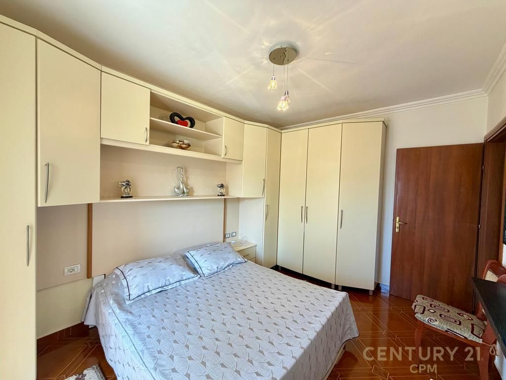 APARTAMT 2+1 FOR SALE AT THE PARIS COMMUNE!