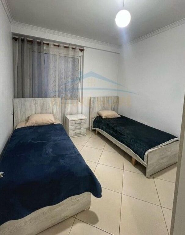 Qera, Apartament 2+1+2, Selitë