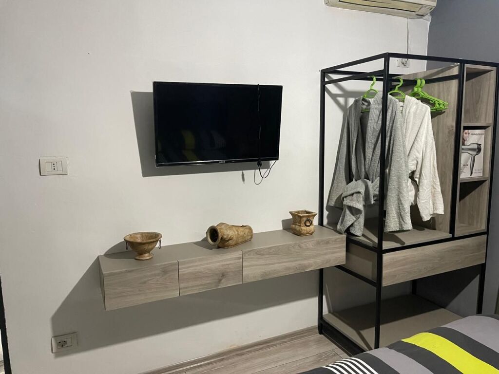 Rent | Ambjent Biznesi | Rruga Myslym Shyri | 430 €/month