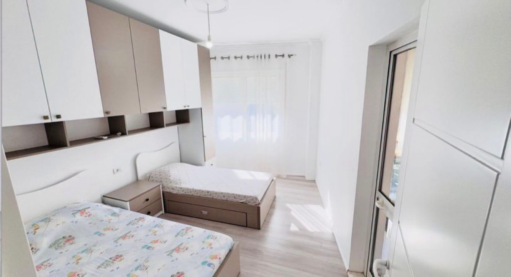 21 DHJETORI, pas INXHINIERISE SE NDERTIMIT, A shesim apartament 2+1+2 me garazhd