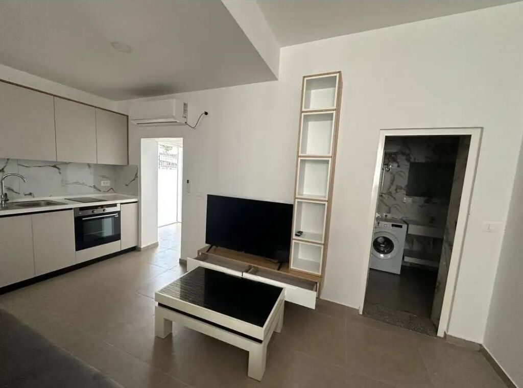 Apartament me qira garzonierr
