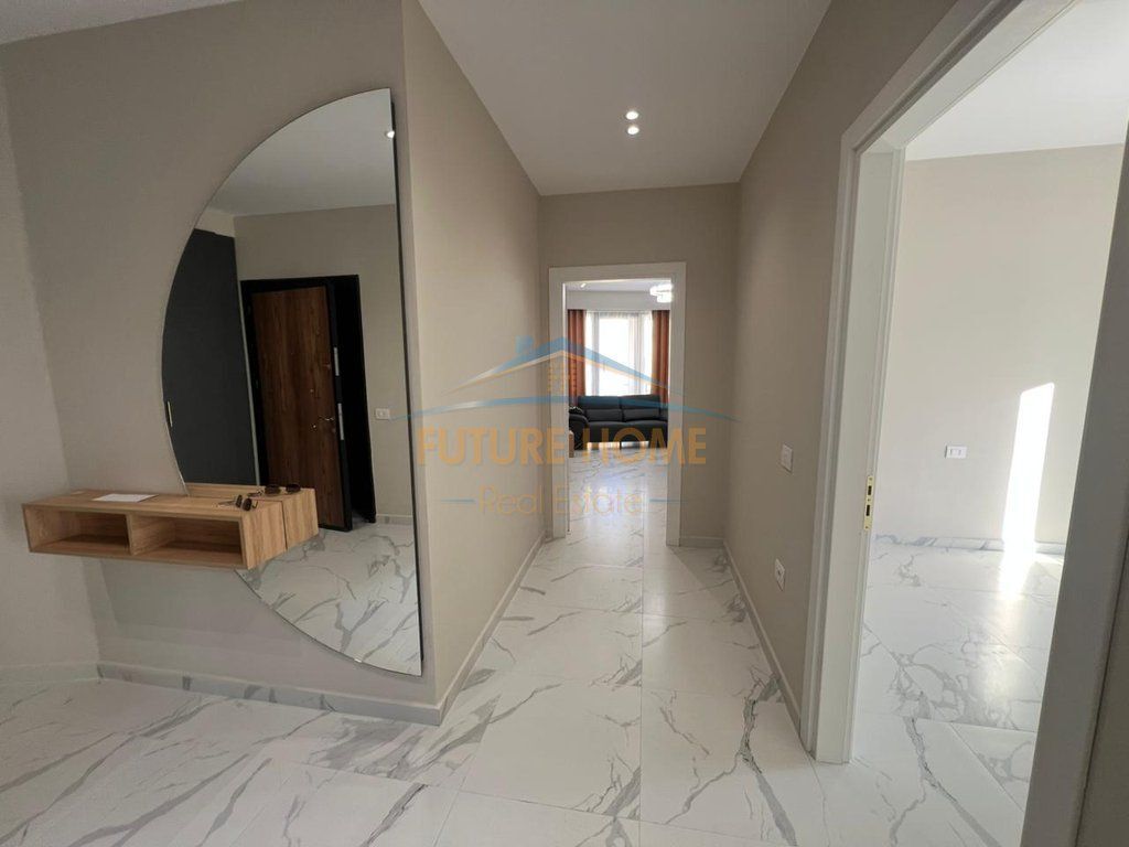 Shitet, Apartament 2+1+Verande, ''Urban Gate'' Residence, Unaza e re, Tirane