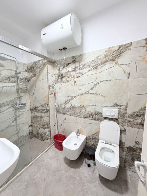 SHITET APARTAMENT 2+1 SPITALLE,DURRES