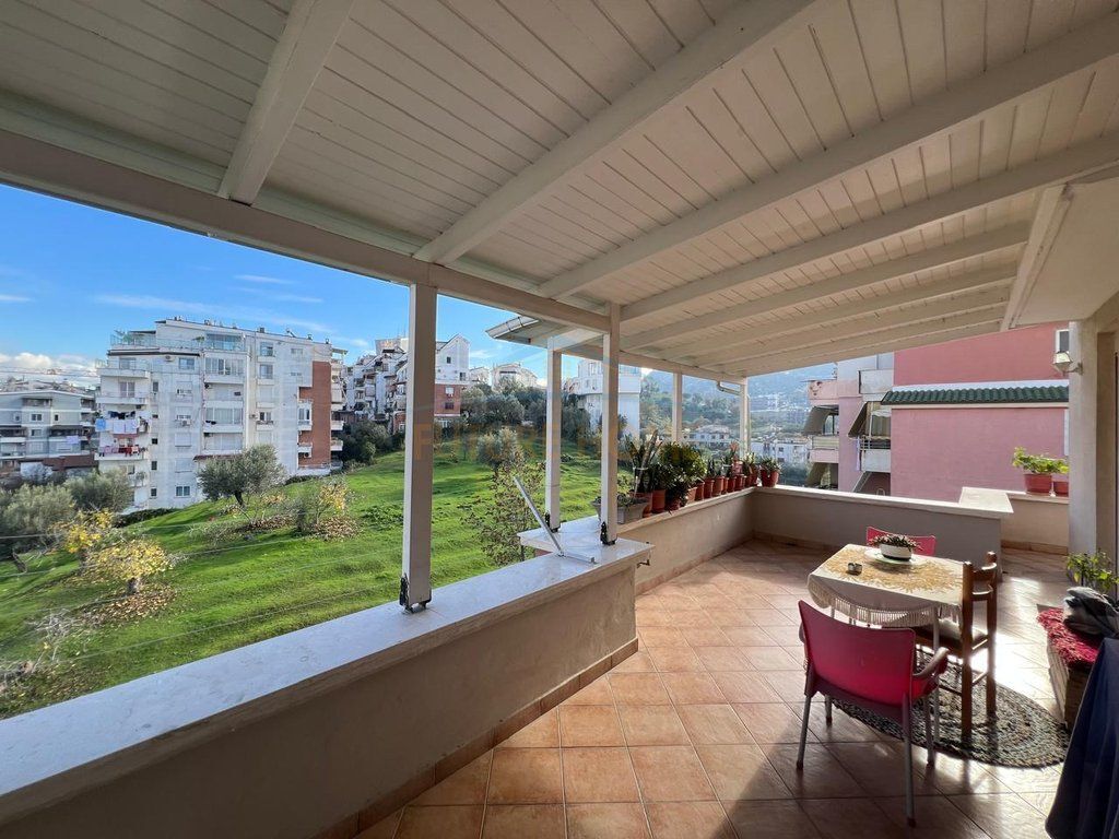 Shitet, Apartament 2+1, Kodra e Diellit, Tirane