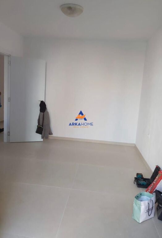 BUSINESS PREMISES FOR RENT 66M2 "RR. KONGRESI MANASTIRIT, ZIRKON COMPLEX" 55,000 LEKE (NEGOTIABLE)