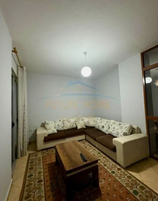 Affitto, Appartamento 1+1, Fresk, Tirana.
