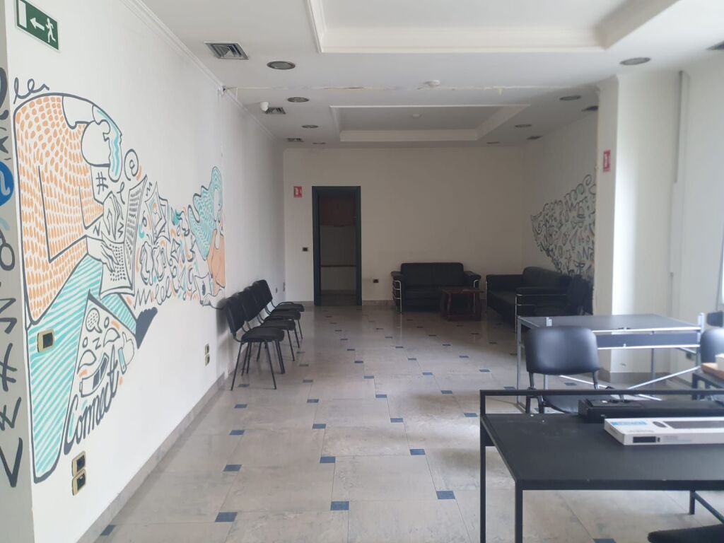 Shitet Ambient Biznesi (Showroom/Dyqan) – Ish-Blloku (Përballë ish-LSI)