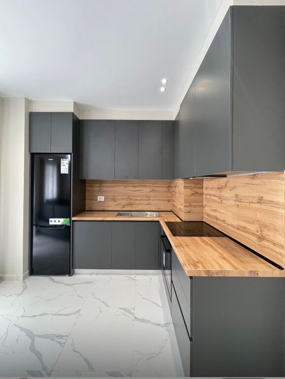 Apartament per shitje 2+1+verande ne Astir