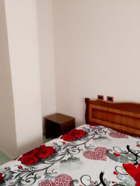 VENDESI APPARTAMENTO 1+1 SPIAGGIA DURRES