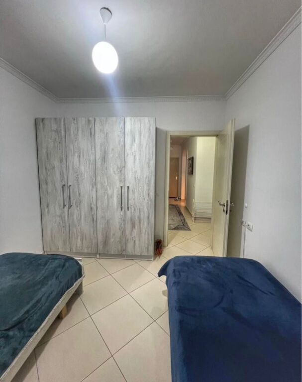 Apartament 2+1 me qera Komuna e Parisit