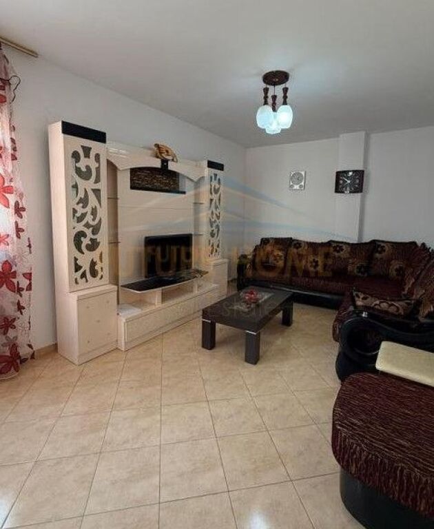 Shitet, Apartament 2+1, Fresk, Tirane.