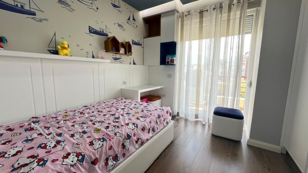 In vendita, appartamento 2+1+2 vicino al Lago Secco.