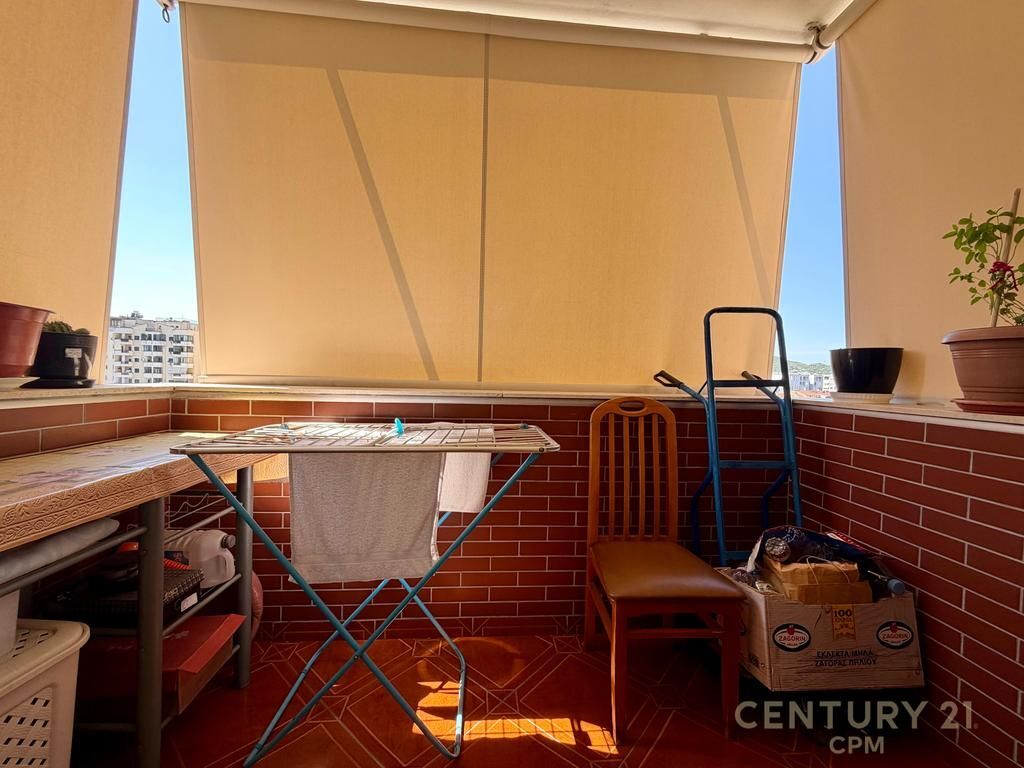 APARTAMT 2+1 FOR SALE AT THE PARIS COMMUNE!