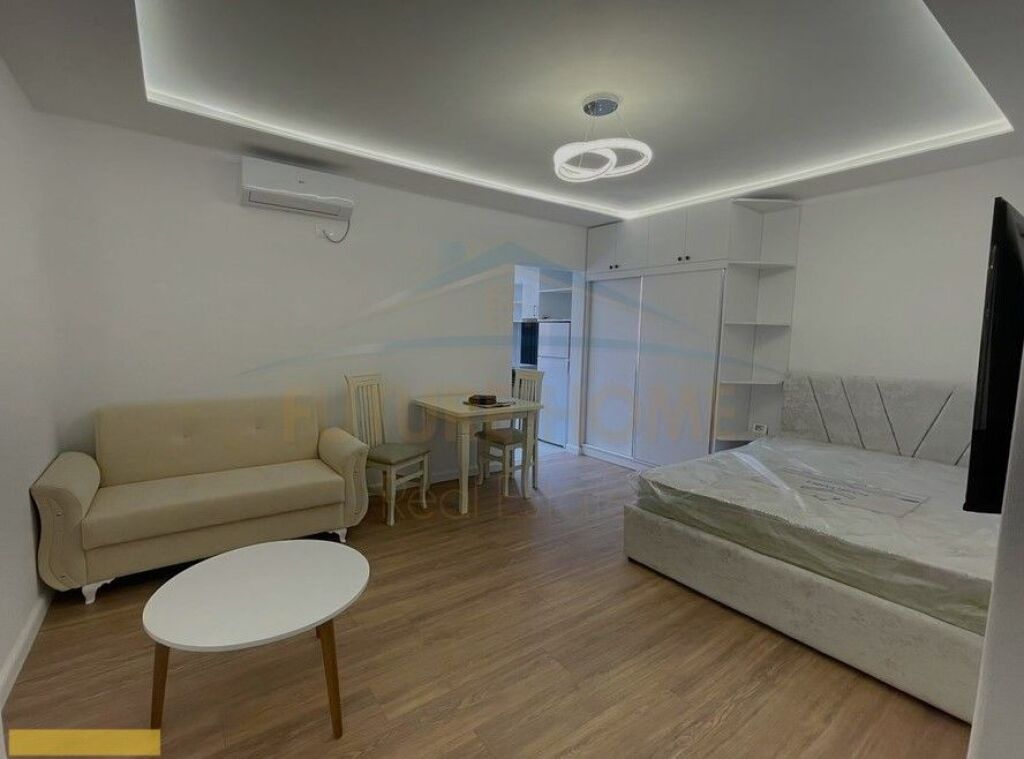 Shitet, Garsoniere, Medreseja, Tiranë. 92,400 €