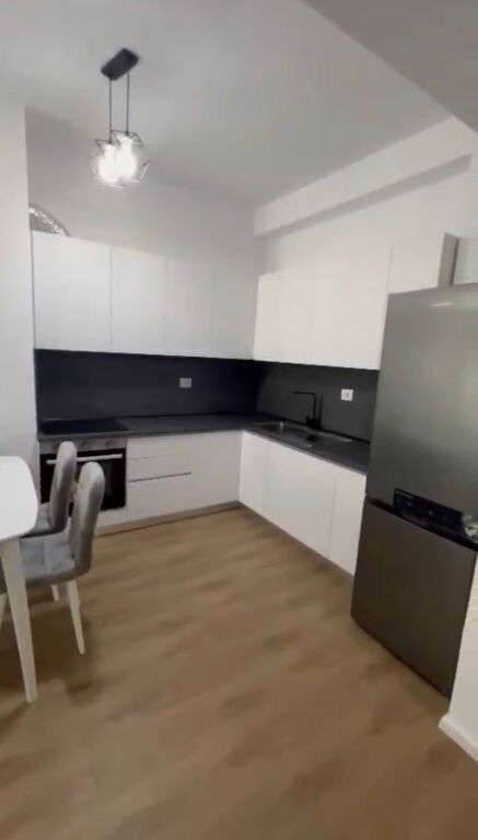 Apartament 1+1 Ne Shitje, Ali Dem