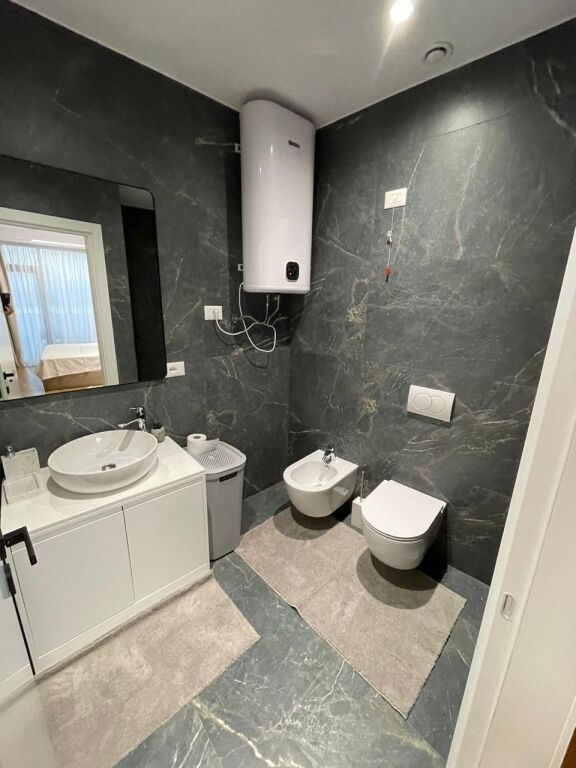 Apartament per qera 2+1+2 te Lake View