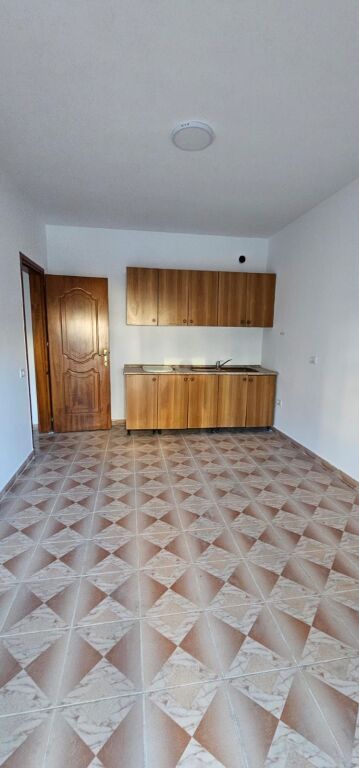 SHITET APARTAMENT 2+1+ 2 TUALETE +BALLKON GOLEM PRAN BONITA 2