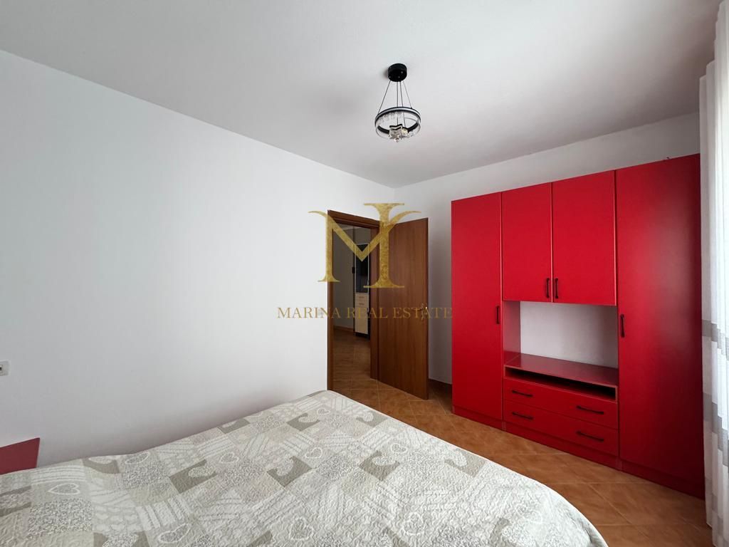 Appartamento 1+1 in vendita a Shkembi Kavajes, 4° piano senza ascensore