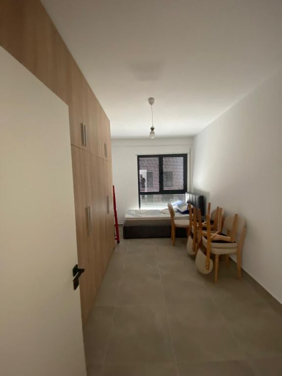 Apartament i mrekullueshëm në një pallat të ri me qira 2+1