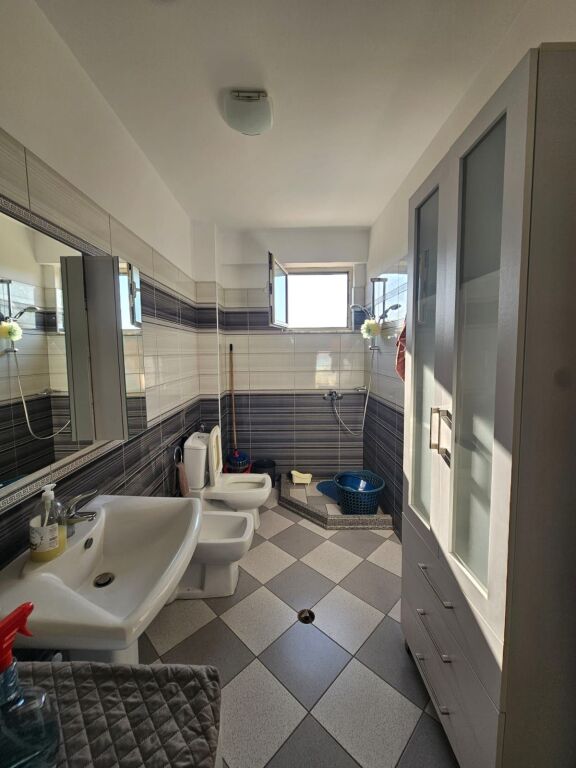 🏡 JEPET ME QERA APARTAMENT 2+1 PRANE KAZAZIT