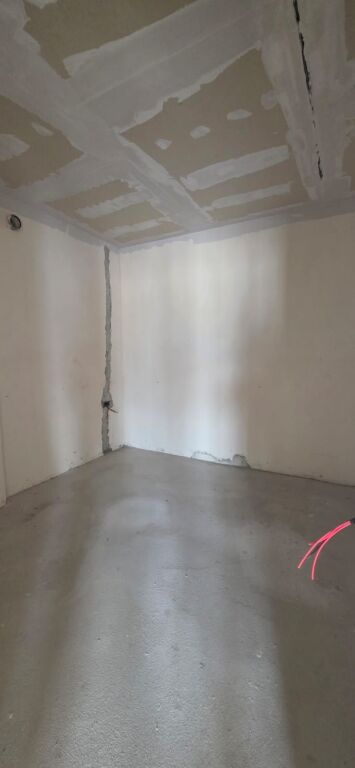 Apartament në shitje 1+1 Shkolla e Kuqe