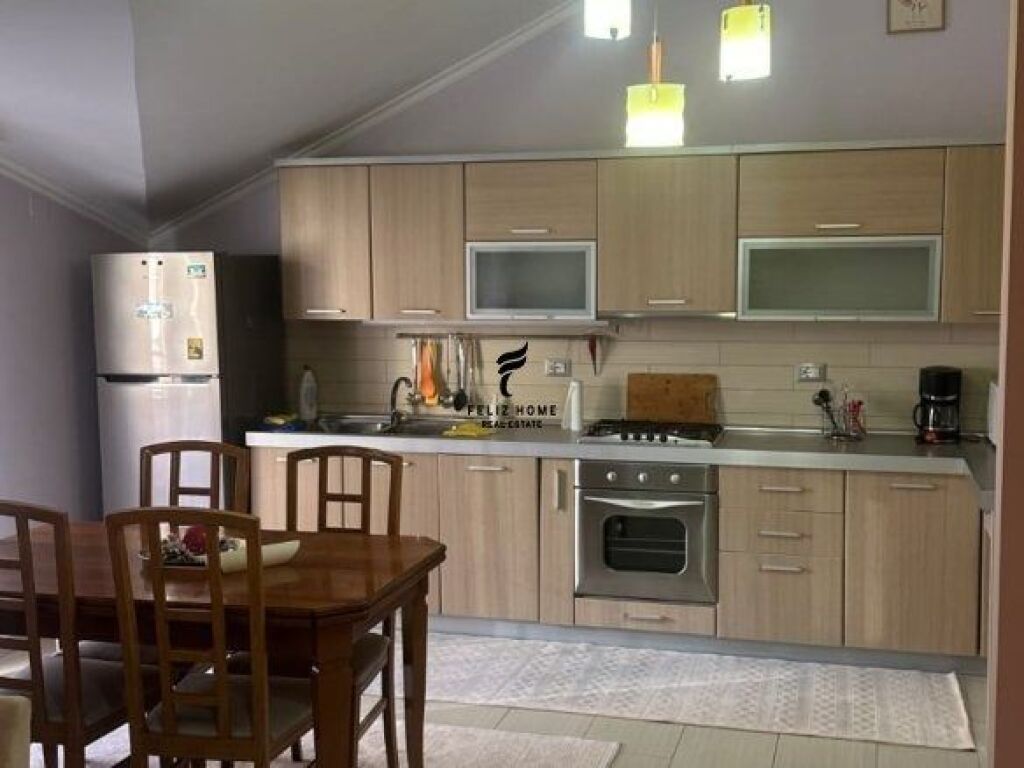 APARTAMENT ME QERA 3+1 KOMUNA E PARISIT 85.000 LEKE FH-70075