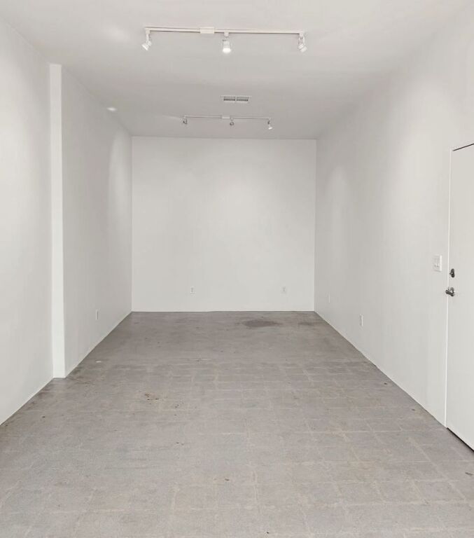 UFFICIO IN AFFITTO 31 M2 MYSLYM SHYRI 43.000 LEKE FH-69964