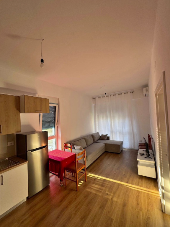 🏡 APARTAMENT 1+1 ME QIRA – REZIDENCA OXA, FRESK