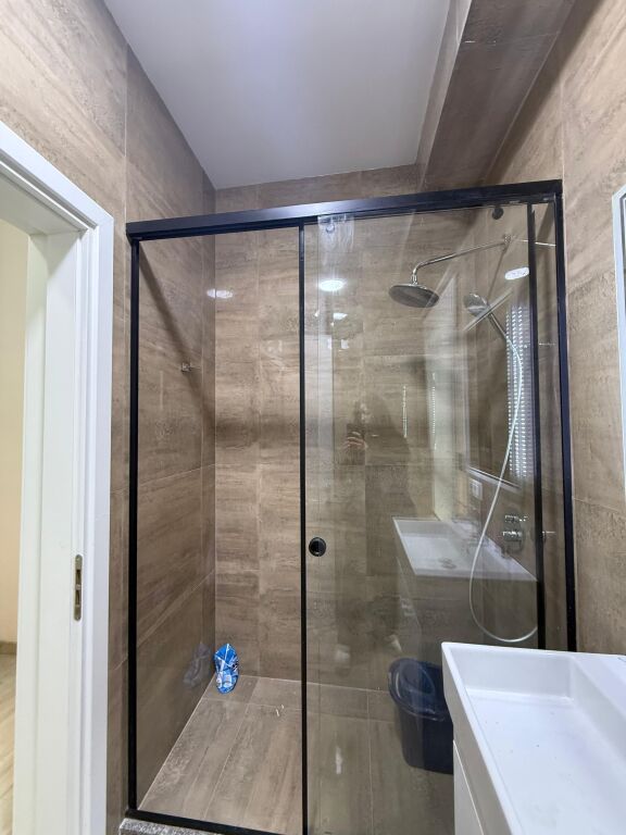 🏠AFFITTASI Super Appartamento 2+1+2 blocco 📍Tirana Garden Building, Via Kavaja 🛋️Arredamento nuovo e moderno