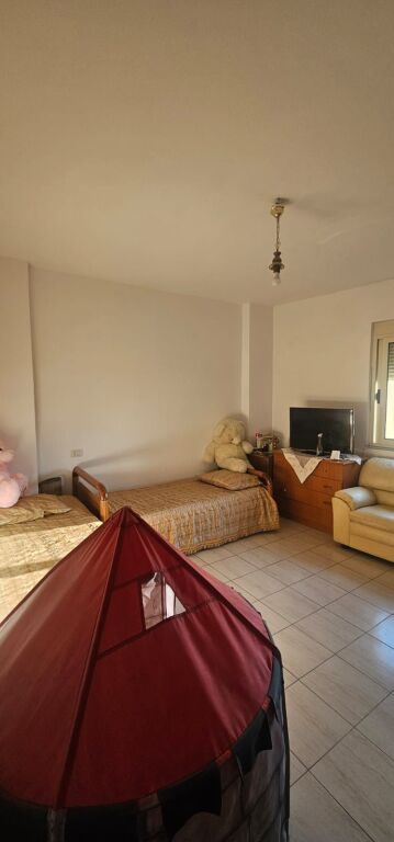 SHITET APARTAMENT 2+1 QENDER DURRES
