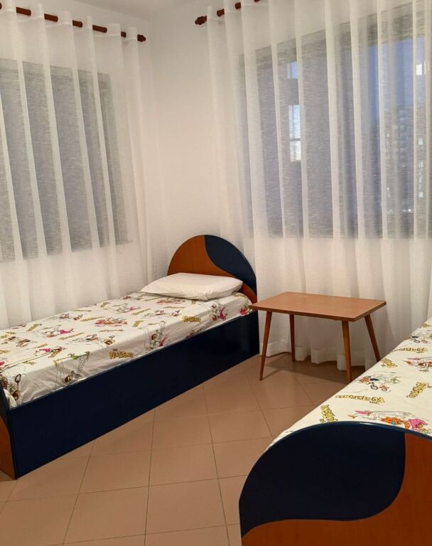 Apartament 2+1+2 me Qira – Rruga e Kosovareve ✨