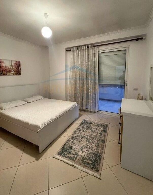 Qera, Apartament 2+1+2, Selitë