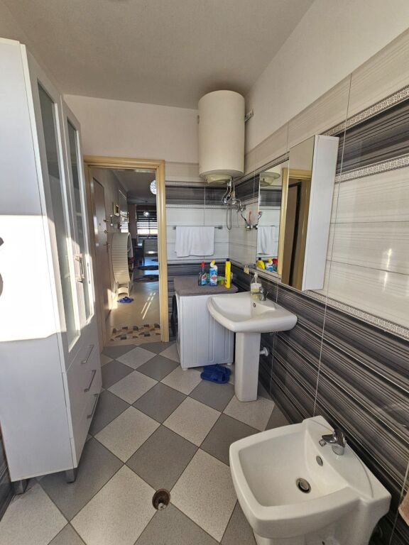 🏡 JEPET ME QERA APARTAMENT 2+1 PRANE KAZAZIT