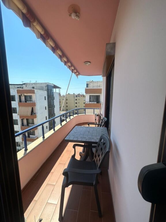 2 apartamente ne Golem